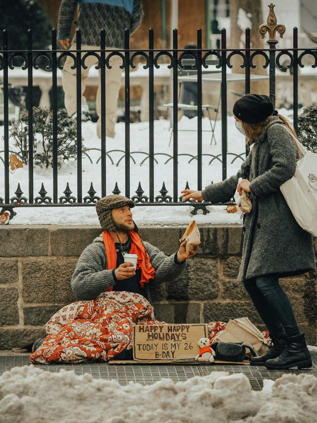 जानें क्या होता है MSW (मास्टर ऑफ सोशल वर्क) कोर्स और कैसे करें?