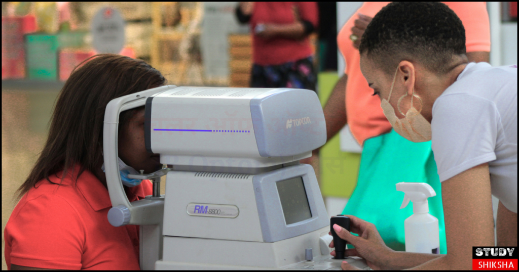 बैचलर ऑफ ऑप्टोमेट्री (B.Optom) कोर्स